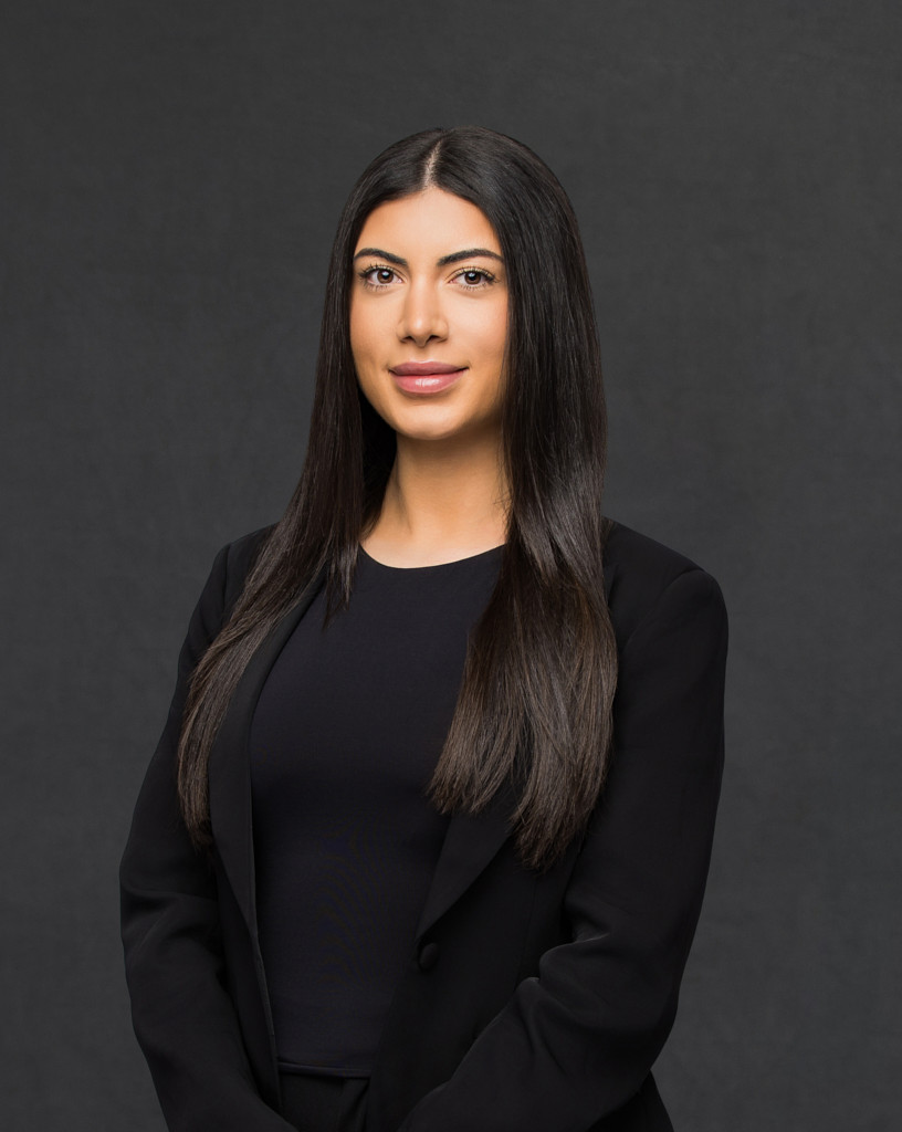 Natalie-Shaana-Portrait